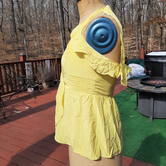 BCBGMaxAzria Yellow Silk Halter Top L - Picture 4 of 9